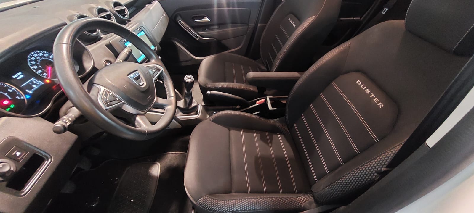 Dacia Duster 1.6 4x4 foto 7